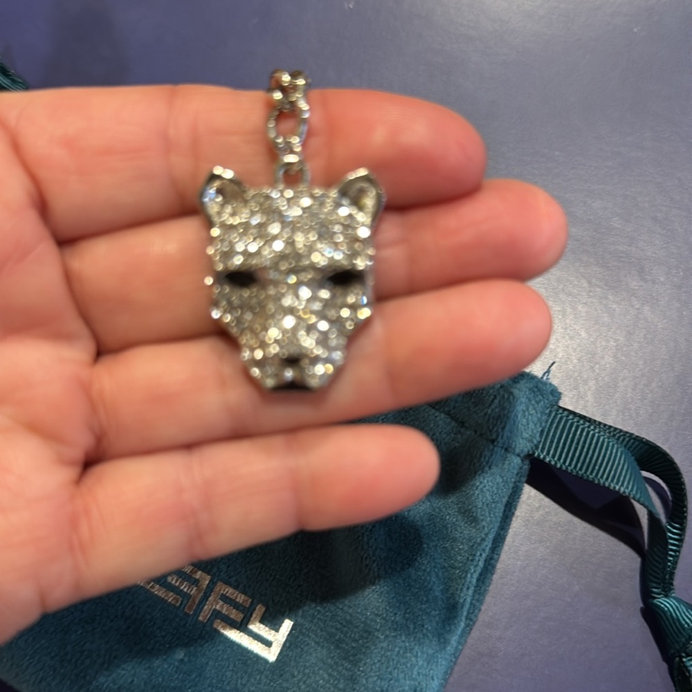 Beautiful EFFY keychain - Picture 4 of 4